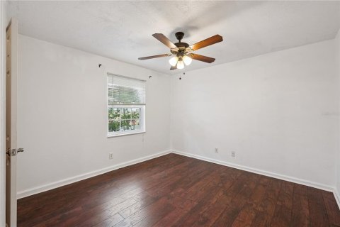 Condo in Winter Park, Florida, 2 bedrooms № 2112702 - photo 18