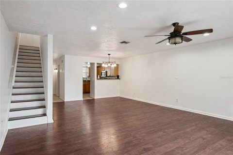 Condo in Winter Park, Florida, 2 bedrooms № 2112702 - photo 6