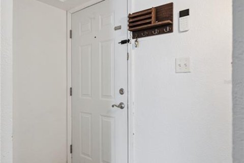 Condo in Winter Park, Florida, 2 bedrooms № 2112702 - photo 20