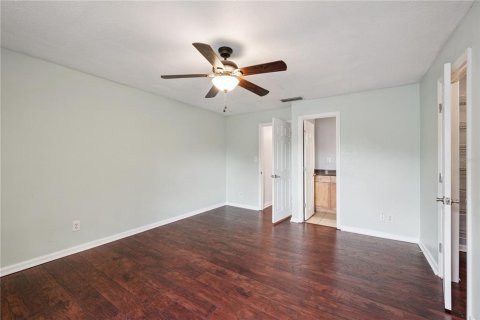 Condo in Winter Park, Florida, 2 bedrooms № 2112702 - photo 14