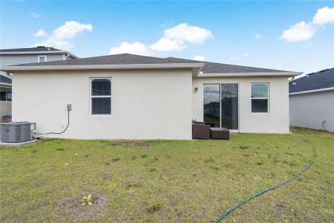 House in Davenport, Florida 4 bedrooms, 184.23 sq.m. № 1915833 - photo 21