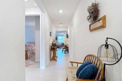 Casa en venta en Zephyrhills, Florida, 4 dormitorios, 171.87 m2 № 1884328 - foto 2