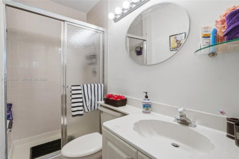 Купить таунхаус в Тамарак, Флорида 3 спальни, 121.79м2, № 2008902 - фото 17