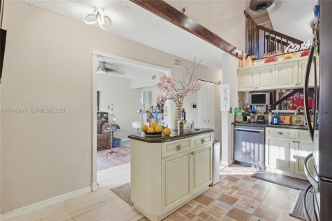 Купить таунхаус в Тамарак, Флорида 3 спальни, 121.79м2, № 2008902 - фото 4