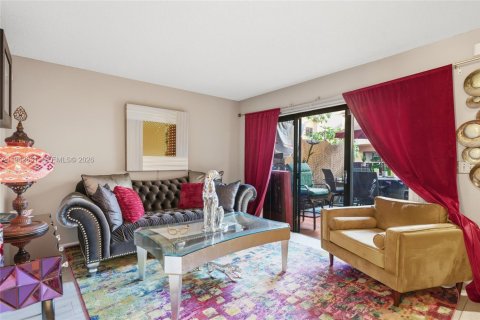 Купить таунхаус в Тамарак, Флорида 3 спальни, 121.79м2, № 2008902 - фото 9