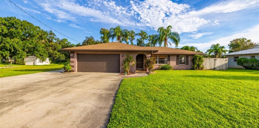 Casa en Lake Placid, Florida 2 dormitorios, 126.44 m2 № 2383921
