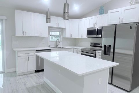 Villa ou maison à louer à Port St. Lucie, Floride: 3 chambres, 154.68 m2 № 2386957 - photo 7