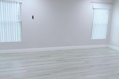 Villa ou maison à louer à Port St. Lucie, Floride: 3 chambres, 154.68 m2 № 2386957 - photo 23