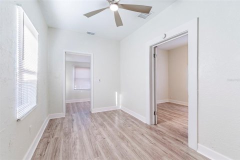 Villa ou maison à vendre à Saint Petersburg, Floride: 2 chambres, 68.84 m2 № 1551920 - photo 12