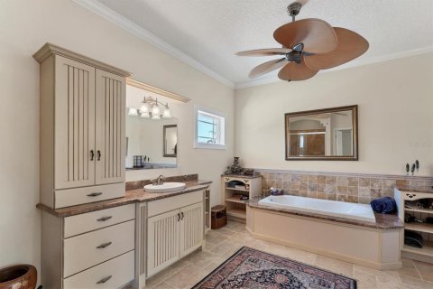 Casa en venta en Holmes Beach, Florida, 3 dormitorios, 267.19 m2 № 1519263 - foto 17