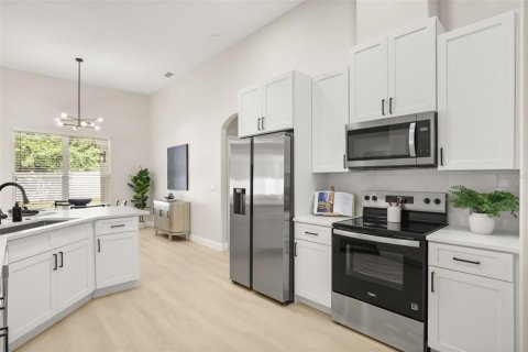 Villa ou maison à vendre à Ocoee, Floride: 5 chambres, 307.13 m2 № 2437249 - photo 17