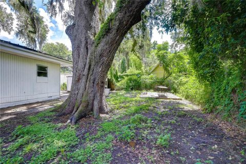 House in Zephyrhills, Florida 2 bedrooms, 62.62 sq.m. № 2258801 - photo 26