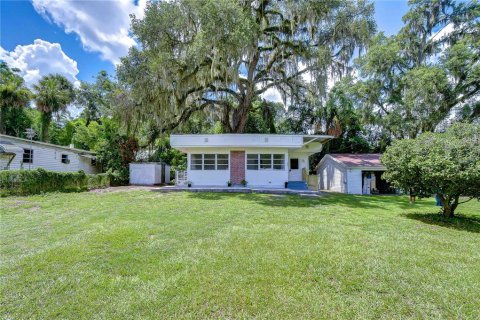 House in Zephyrhills, Florida 2 bedrooms, 62.62 sq.m. № 2258801 - photo 3