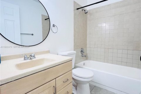 Touwnhouse à louer à Homestead, Floride: 3 chambres, 111.48 m2 № 1977140 - photo 9