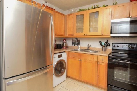 Copropriété à louer à Saint Petersburg, Floride: 1 chambre, 60.01 m2 № 2156001 - photo 9