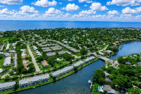 Condo à Saint Petersburg, Floride, 1 chambre  № 2156001