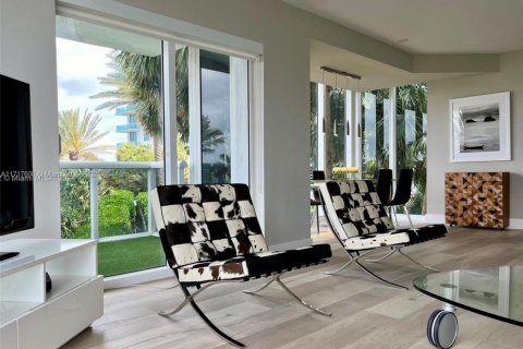 Condo in Bal Harbour, Florida, 2 bedrooms № 1985488 - photo 5