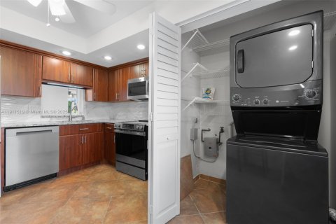 Condominio en venta en Margate, Florida, 2 dormitorios, 92.9 m2 № 1969433 - foto 7