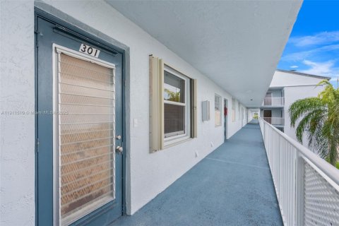 Condominio en venta en Margate, Florida, 2 dormitorios, 92.9 m2 № 1969433 - foto 21