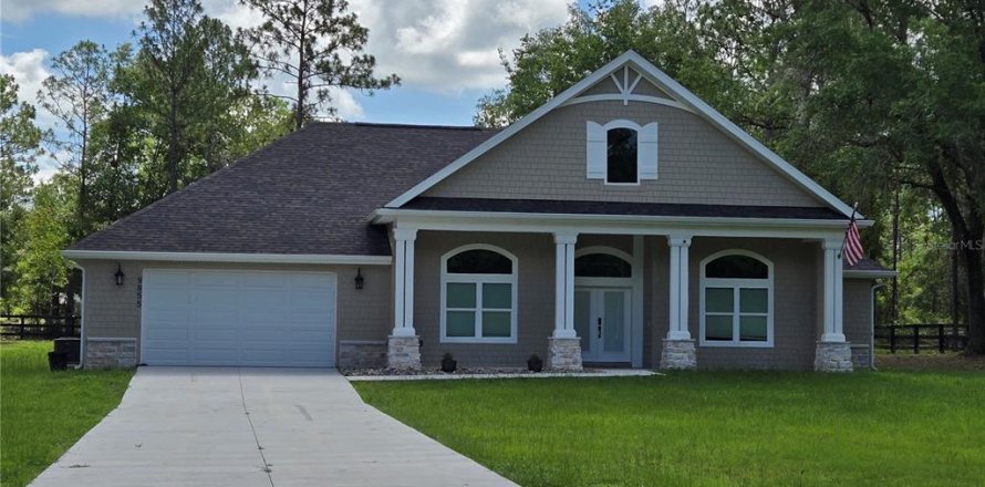 Casa en Dunnellon, Florida 3 dormitorios, 206.24 m2 № 2199638