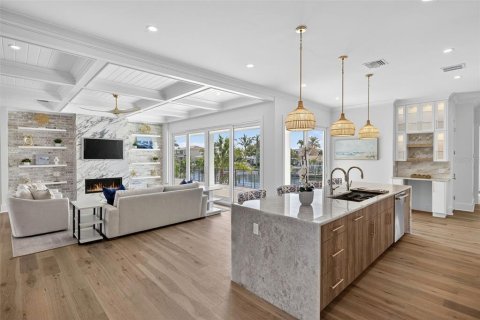 Villa ou maison à vendre à Saint Petersburg, Floride: 5 chambres, 401.06 m2 № 1827025 - photo 19
