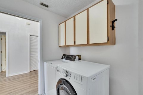 Casa en alquiler en Sun City Center, Florida, 3 dormitorios, 180.14 m2 № 1644447 - foto 15