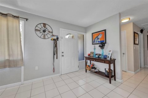 House in Port Charlotte, Florida 3 bedrooms, 109.9 sq.m. № 1740504 - photo 4