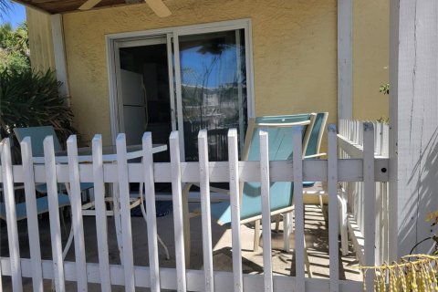 Commercial property in Cocoa Beach, Florida 16 bedrooms, 555.18 sq.m. № 1820881 - photo 11
