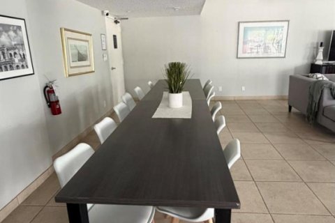 Copropriété à louer à Fort Lauderdale, Floride: 1 chambre, 63.17 m2 № 2393216 - photo 10