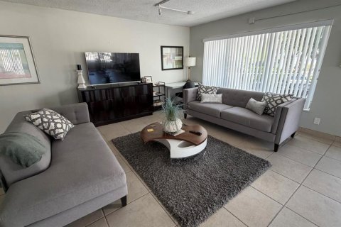 Copropriété à louer à Fort Lauderdale, Floride: 1 chambre, 63.17 m2 № 2393216 - photo 12