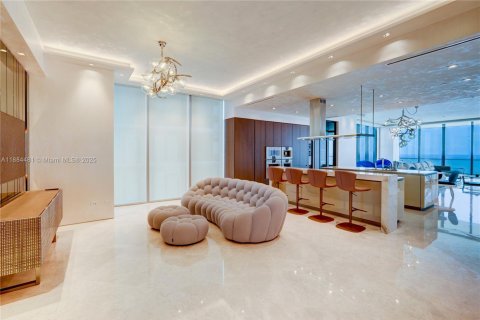 Copropriété à louer à Sunny Isles Beach, Floride: 4 chambres, 336.77 m2 № 1931043 - photo 9