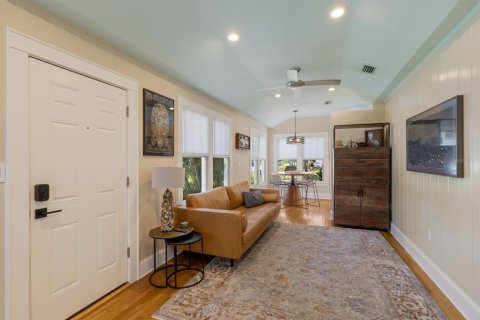Villa ou maison à vendre à Sarasota, Floride: 2 chambres, 79.25 m2 № 1875755 - photo 6