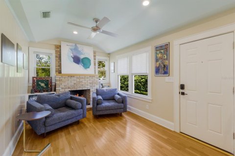 Villa ou maison à vendre à Sarasota, Floride: 2 chambres, 79.25 m2 № 1875755 - photo 4