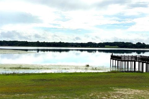 Terrain à Dunnellon, Floride № 2204392