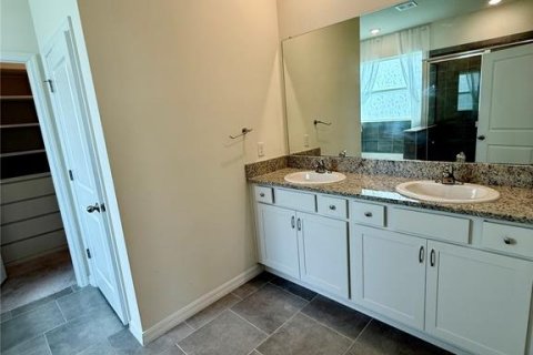 House in Plant City, Florida 4 bedrooms, 214.6 sq.m. № 1757484 - photo 11