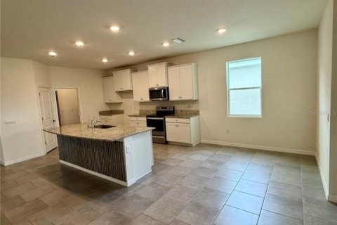 House in Plant City, Florida 4 bedrooms, 214.6 sq.m. № 1757484 - photo 6