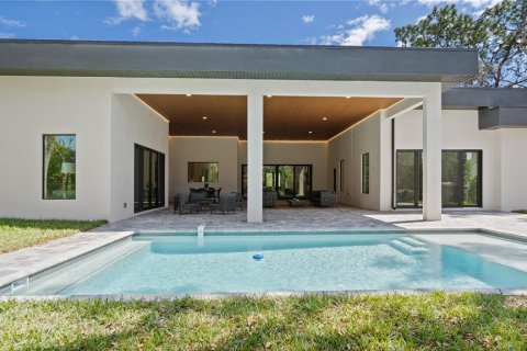 House in Winter Springs, Florida 6 bedrooms, 569.68 sq.m. № 2394288 - photo 23