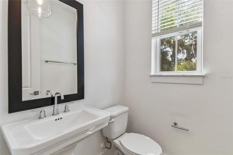Townhouse in Oviedo, Florida 4 bedrooms, 188.13 sq.m. № 2092893 - photo 14