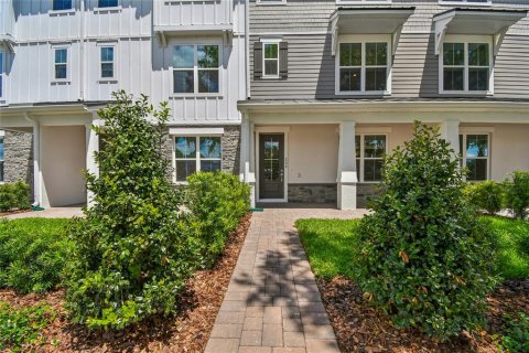 Townhouse in Oviedo, Florida 4 bedrooms, 188.13 sq.m. № 2092893