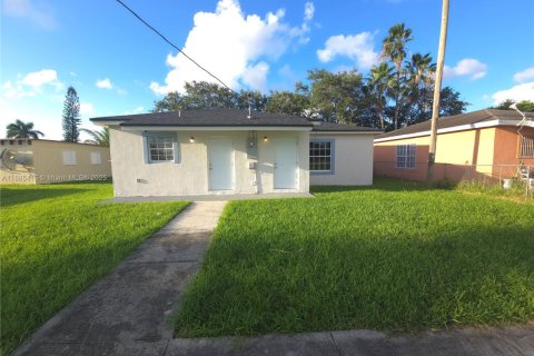 Villa ou maison à louer à Homestead, Floride: 3 chambres, 125.98 m2 № 1931526 - photo 25
