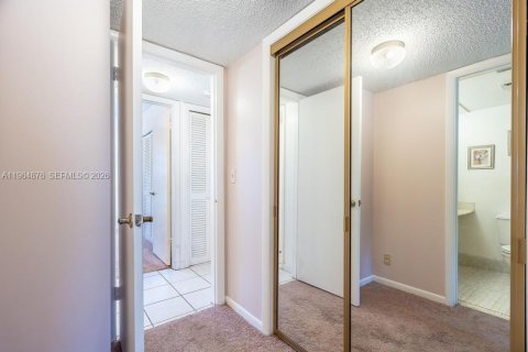 Condominio en venta en Hollywood, Florida, 2 dormitorios, 94.3 m2 № 2026142 - foto 23
