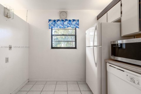 Condominio en venta en Hollywood, Florida, 2 dormitorios, 94.3 m2 № 2026142 - foto 14