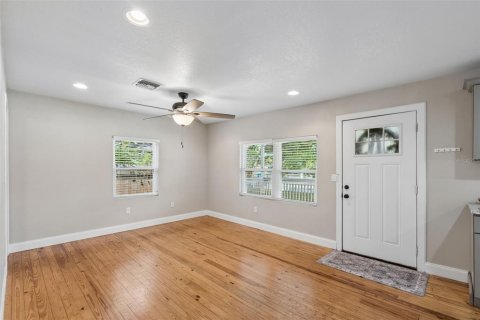 Casa en venta en Orlando, Florida, 2 dormitorios, 82.13 m2 № 2296858 - foto 5