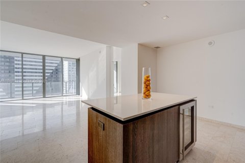 Condo in Miami, Florida, 2 bedrooms № 2004507 - photo 7