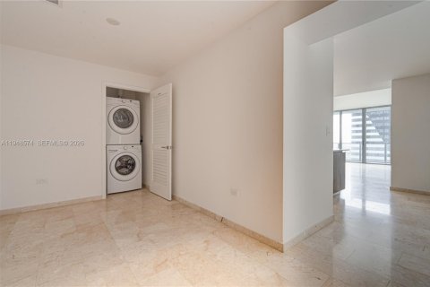 Condo in Miami, Florida, 2 bedrooms № 2004507 - photo 20