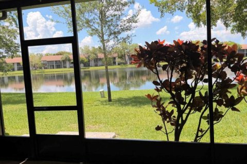 Townhouse in Sunrise, Florida 3 bedrooms, 162.58 sq.m. № 2250893 - photo 12