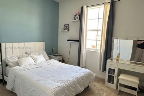 Touwnhouse à vendre à Florida City, Floride: 4 chambres, 157.93 m2 № 2080191 - photo 9