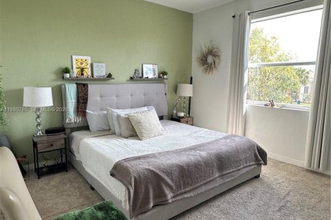 Touwnhouse à vendre à Florida City, Floride: 4 chambres, 157.93 m2 № 2080191 - photo 14