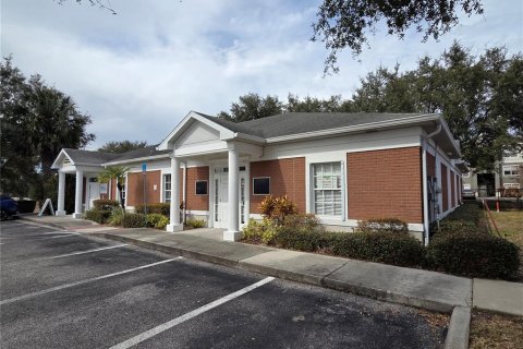 Commercial property in Brandon, Florida 466.56 sq.m. № 2156166 - photo 28