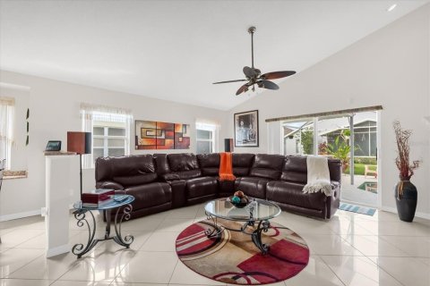 Casa en venta en Orlando, Florida, 4 dormitorios, 177.63 m2 № 1913240 - foto 11